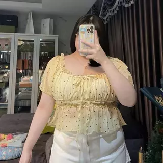 เสื้อโรซี่ลายจุดทรงสม็อกแขนตุ๊กตามีซับใน