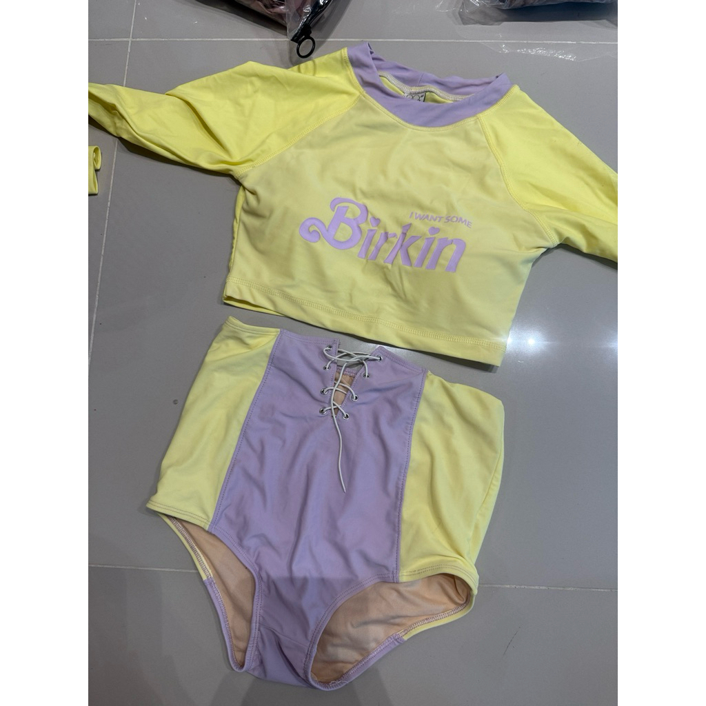 💥 HOT SALE ชุดว่ายน้ำวันพีชสีขาวน่ารักมาก ใส่แล้วผู้ดีสุด มีฟองน้ำมีโครง และด้านหลังร้อยไขว้เก๋ๆน่ารัก