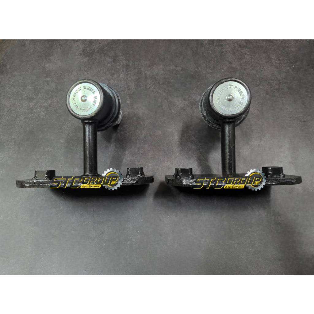 ลูกหมากกันโครงหน้า Toyota Landcriuser HZJ70 ( OEM Thai / 555 Japan เทียบแท้ ) ปี 1990-1999