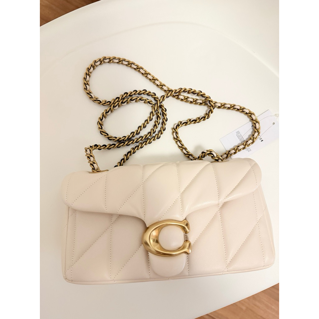 กระเป๋า Coach Tabby ไซส์ 20 งาน shop สีขาว