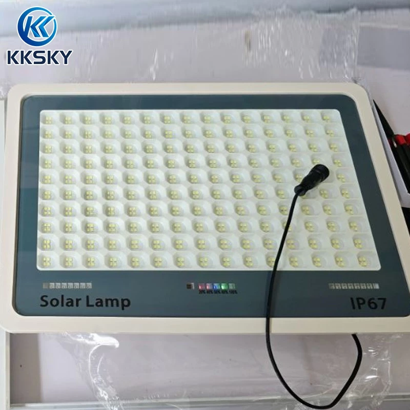 KKSKY ไฟโซล่าเซลล์ IP67 กันน้ำ Solar Light 200000W ไฟโซลาเซลล์ เซ็นเซอร์ พร้อมรีโ โซลาร์เซลล์ 100000W สปอร์ตไลท์ LED thumbnail 10