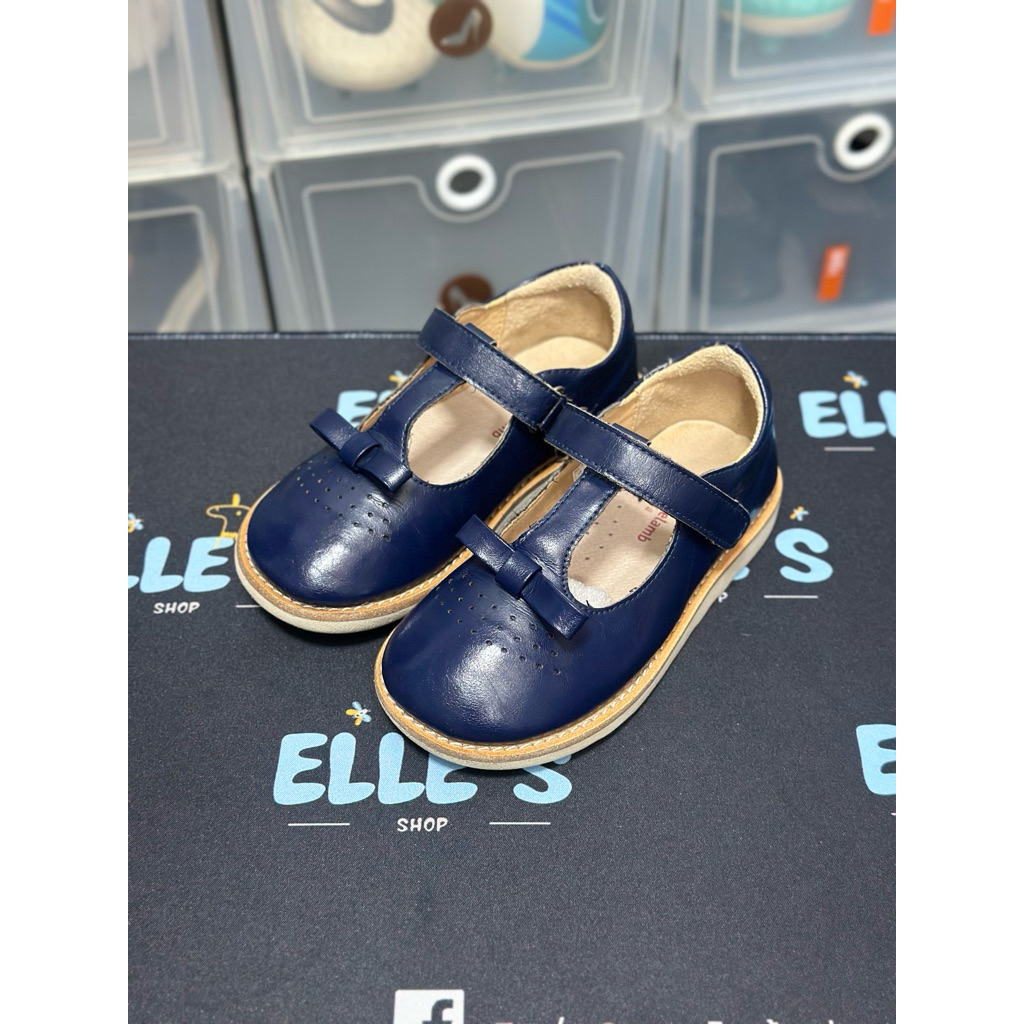 Littlebluelamb มือสอง : Size UK10/EU28 แนะนำเท้า 16.6- 17.4 ซม. (สภาพใช้งานทั่วไป พื้นเต็ม ไม่มีกล่อ