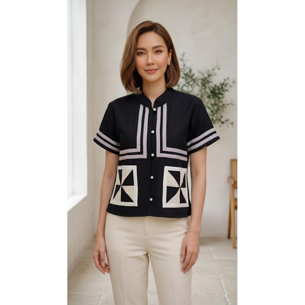 เสื้อใยกันชง คอจีนกระดุมป้าย แต่งผ้าปักดอกเมี่ยน อก 42,44 นิ้ว