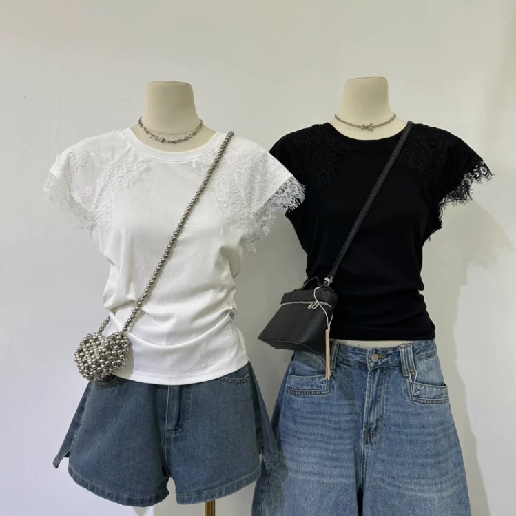 M2200 เสื้อยืดดีเทลแต่งลูกไม้ช่วงไหล่และแขน ลุคนี้คือจึ้งมากกก เนื้อผ้าใส่สบาย ดีเทลลูกไม้ฉลุสวยแพง