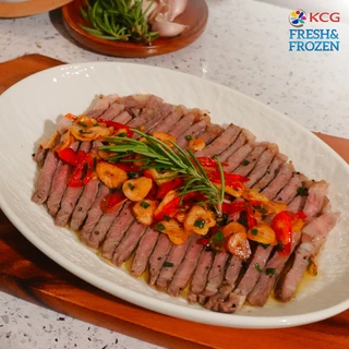 (3 แพ็ก ส่งรถเย็น) KCG เนื้อสันนอก Striploin Steak 150g เนื้อ Grain fed เลี้ยงด้วยธัญพืช 100 วัน