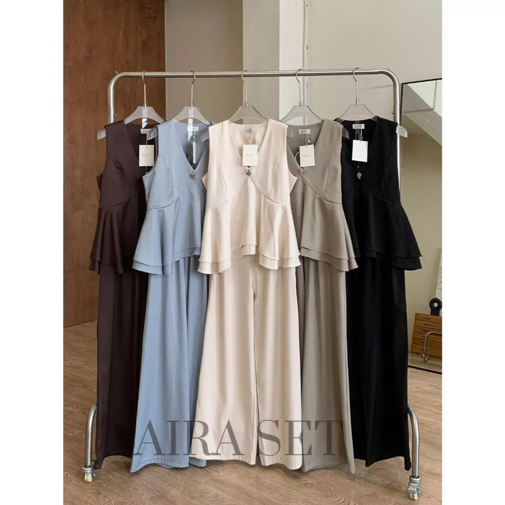 Aira Set :: ชุดเซ็ทขายาวสีพื้น เสื้อแขนกุดคอวีแต่งระบายล่าง งานน่ารัก กางเกงขายาว เรียบหรู BETTY (B071)