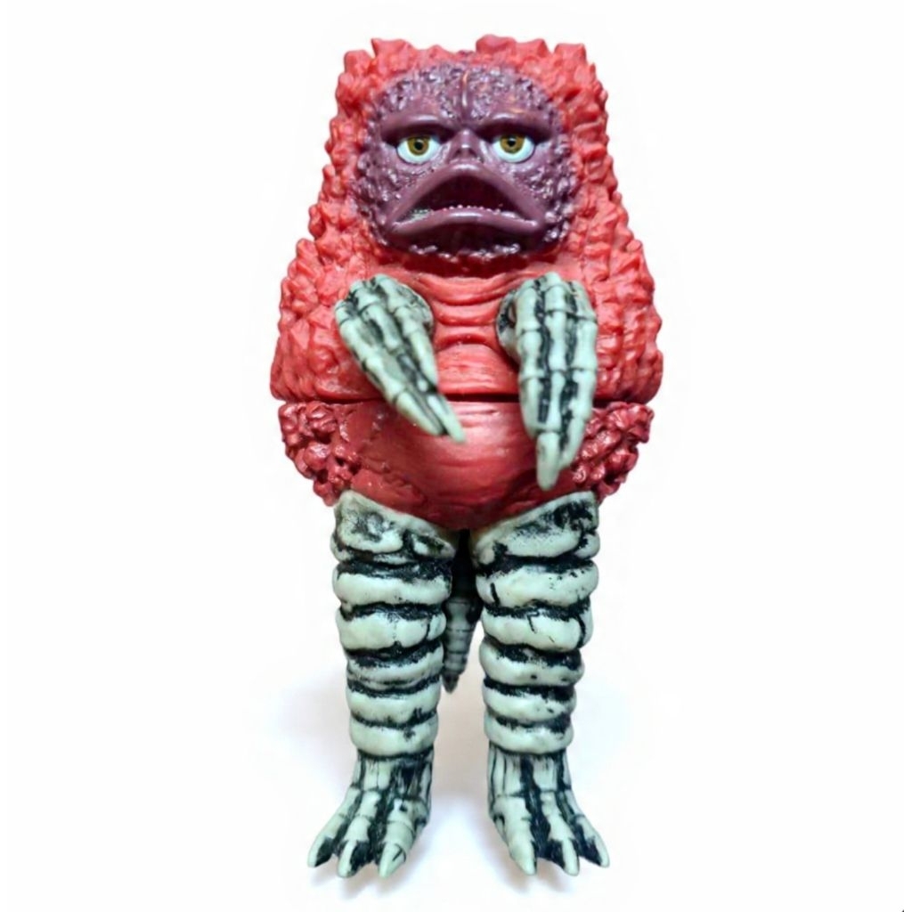 Bandai Ultra Monster Series No.77 Pigmon ซึ่งเป็นซอฟท์ฟิกเกอร์ขนาดประมาณ 5.5 นิ้ว (หรือ 14 ซม.) สินค