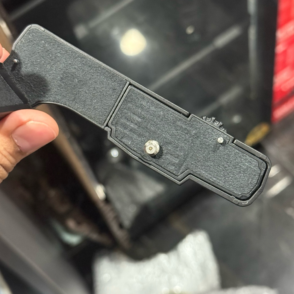 OLYMPUS Grip ECG-3 for EM10 Mark ii