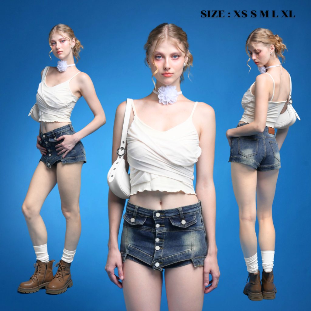 loveruby.store -  Button Mini Shorts กางเกงยีนส์ขาสั้น ดีเทลกระดุมหน้ามาพร้อมกระเป๋าสองข้าง