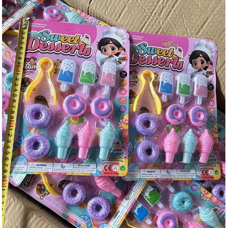 ของเล่นชุดขนมหวานในแผงน่ารัก 12 แผง