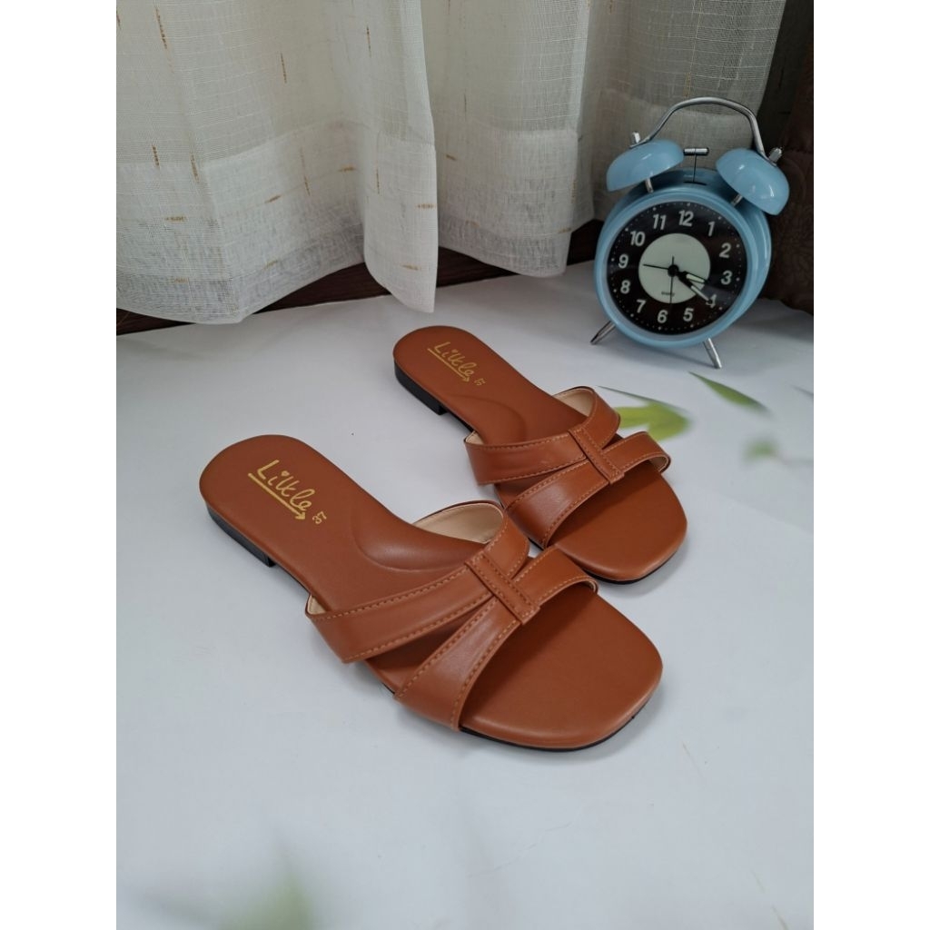 ใหม่ !! รองเท้าแตะหนังนิ่มละมุน สวยมาก ใส่สบาย เสริมส้น 2เซน แมทซ์ลุคง่าย LT Designshoes รุ่น LT-29