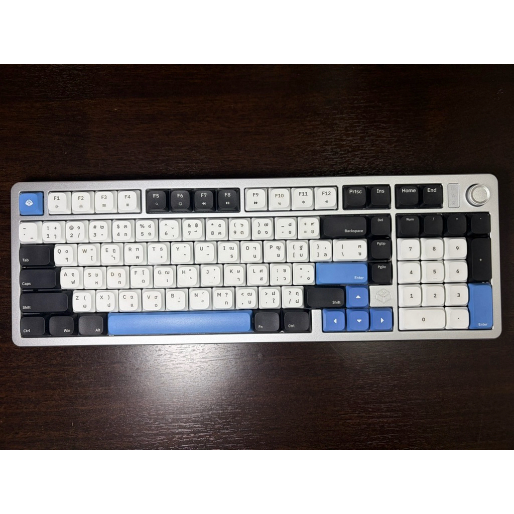 (มือสอง) Gconic A98 Pro Ultra Slim Mechanical Keyboard (Black switch)