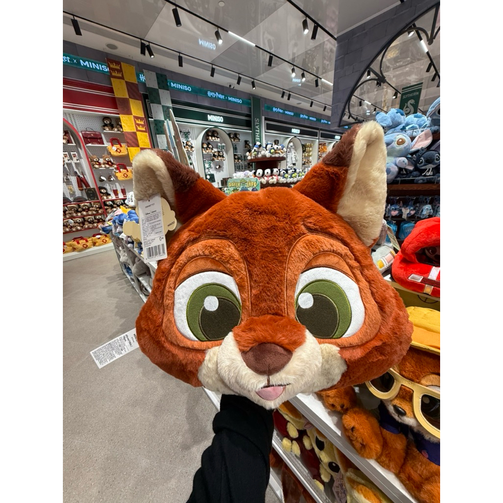 หมอน (นิค)คอลเลคชั่น Zootopia ขนาด 18 นิ้ว Miniso แท้