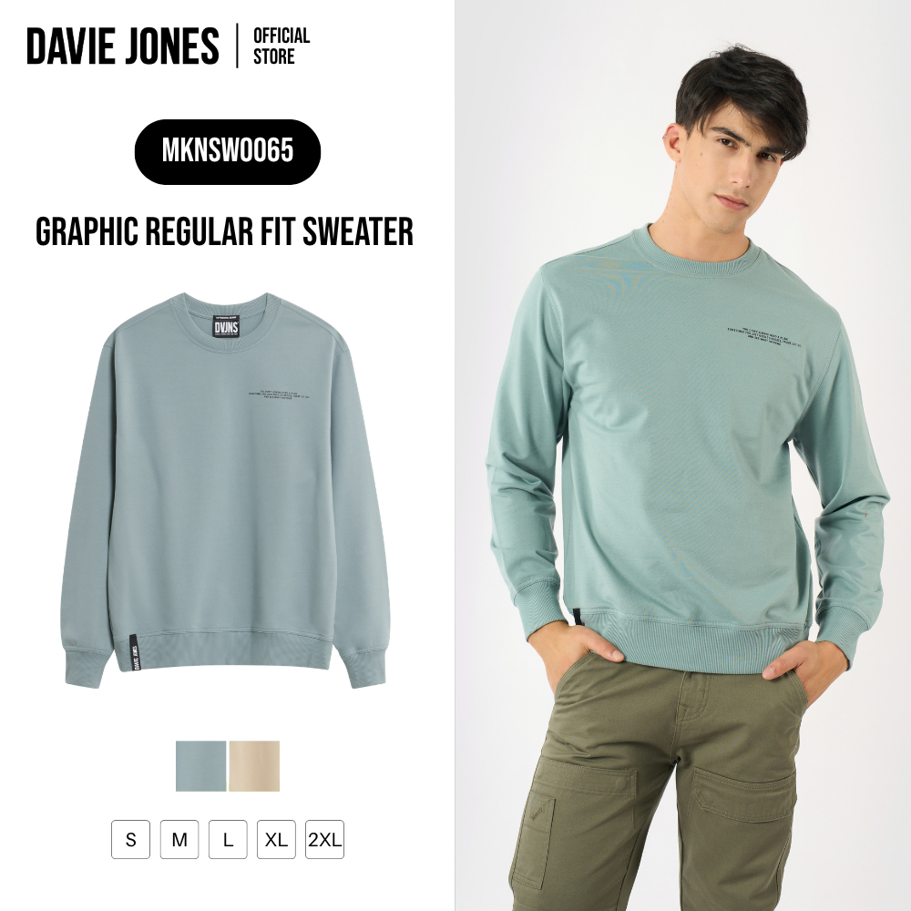 DAVIE JONES [BE FEARLESS] เสื้อสเวตเตอร์ผู้ชาย Graphic Regular Fit Sweater  สีเขียวอมเทา กากี SW0065