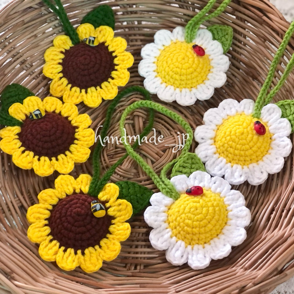 🍃🌻 พวงกุญแจดอกทานตะวัน & ดอกเดซี่ 🌼🍃 งานไหมพรม โครเชต์ งานแฮนด์เมด