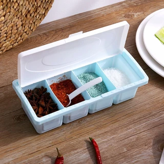 4 ช่องพร้อมฐานและช้อนกล่องอะคริลิคใสภาชนะปรุงรสในครัวเรือนเกลือกล่องเครื่องปรุงรสใส