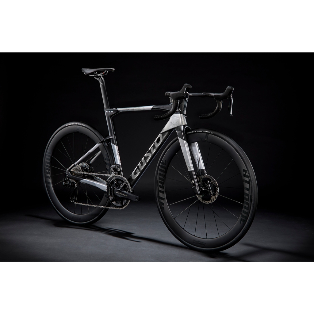 จักรยานเสือหมอบ GUSTO รุ่น GTR MAX (2026)คาร์บอนไฟเบอร์ญี่ปุ่น + INNEGRA ซับแรงสะเทือน + ผ่านมาตรฐาน