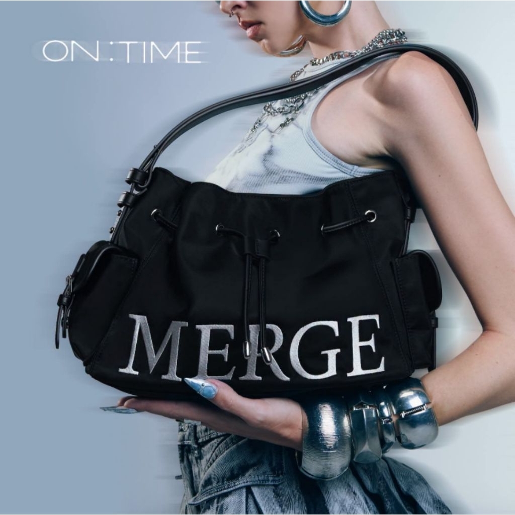 ‼️เปิดจอง📌รุ่นใหม่✨️MERGE On Time Bag💥ของแท้💯🔥โค้ดลด20%-30%