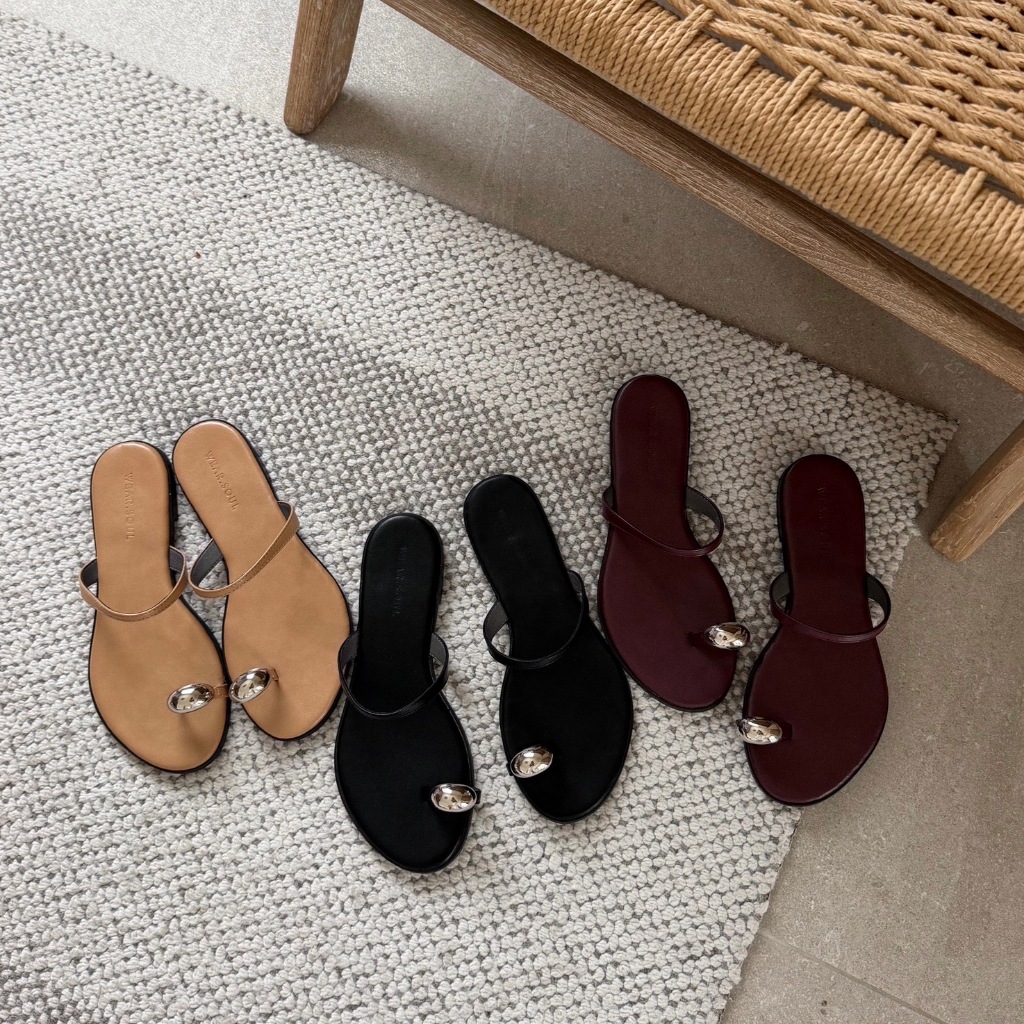 [พร้อมส่ง] WEAR.SOUL #S697-ELLE Toe Ring Sandals รองเท้าแตะ รองเท้าส้นแบน