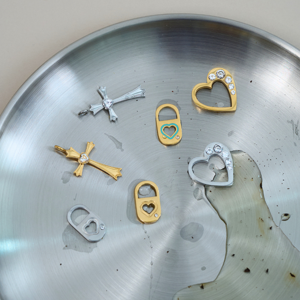 Bemet signature pendant *เฉพาะจี้เท่านั้น*