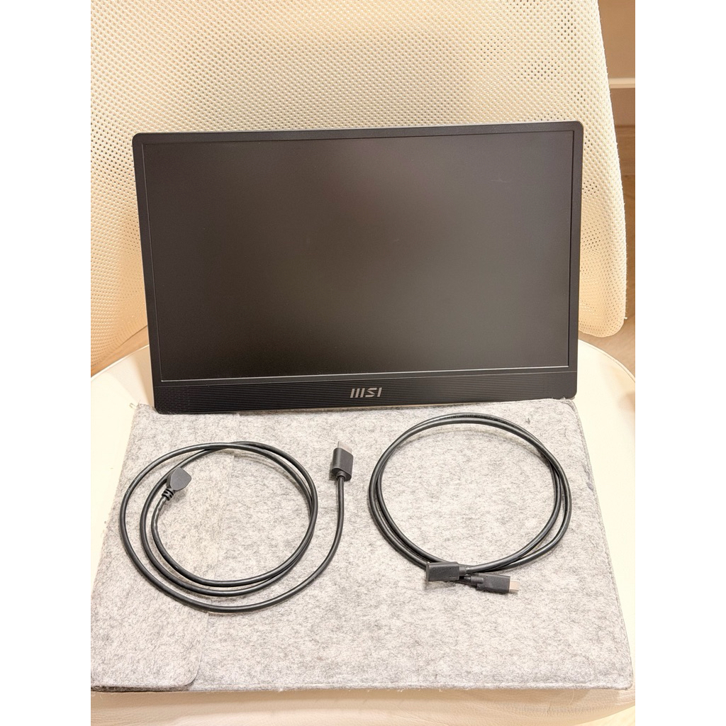 [มือสอง][สภาพ 97%][พร้อมส่ง] จอพกพา 15.6'' MSI PRO MP161