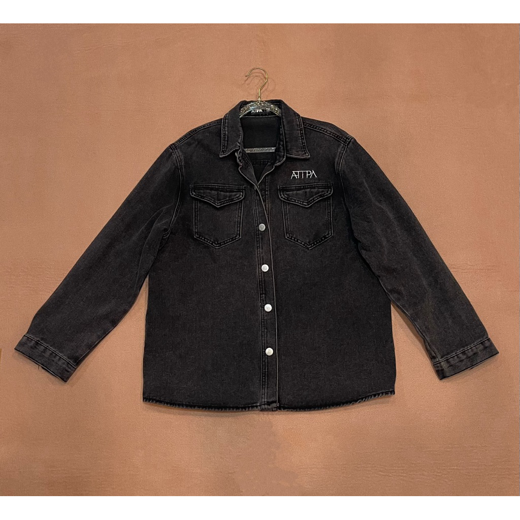 HELIA JACKET เสื้อเชิ๊ต แจ็คเก็ตยีนส์ ปักโลโก้ Atipa Size.M Usedไม่มีตำหนิ❌