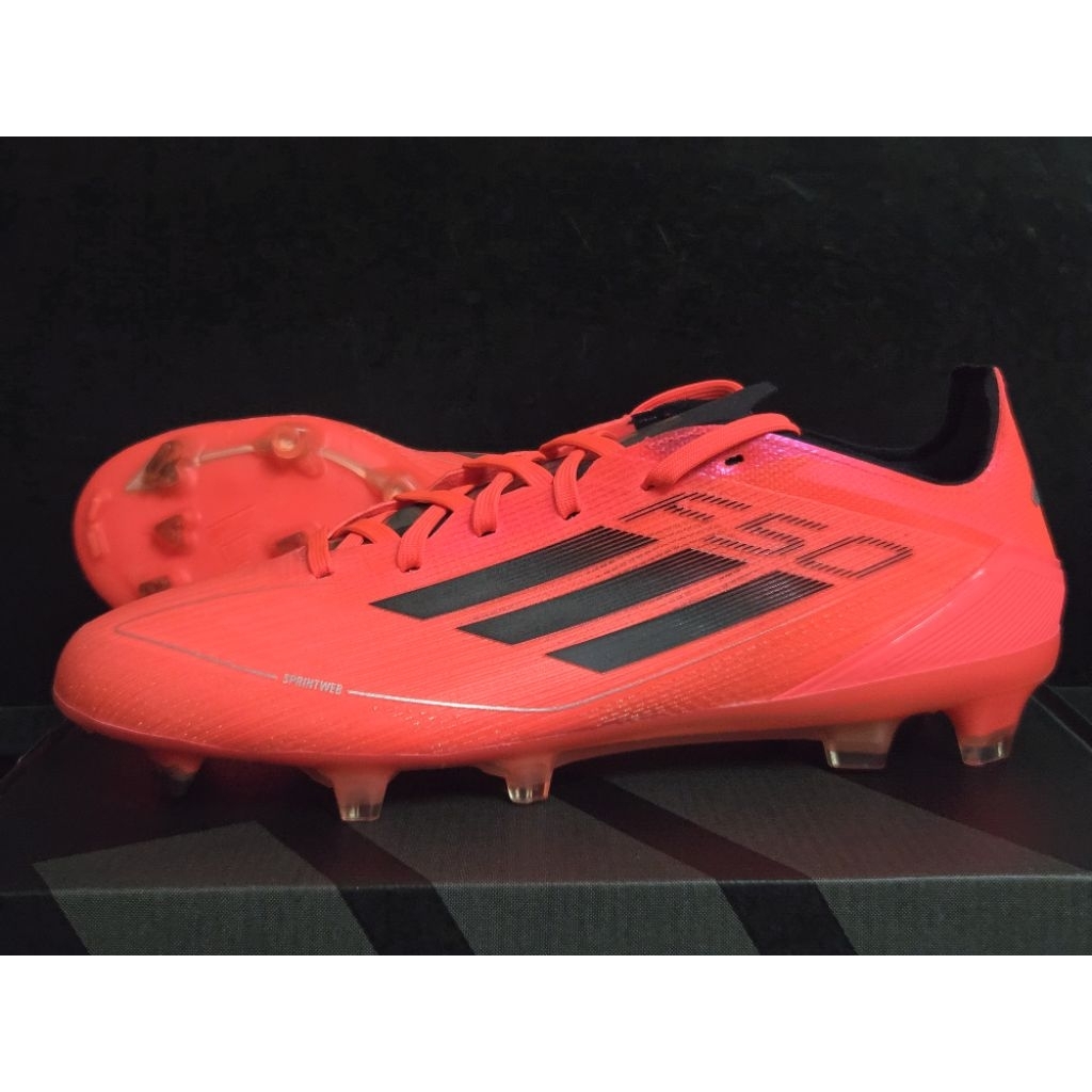 Adidas F50 PRO FG **รุ่นรองท็อป** รหัส IE0597