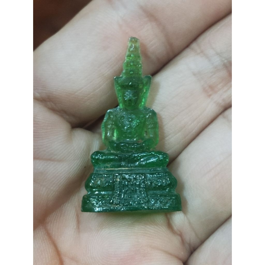 พระแก้วมรกตสีเขียวปี2500
