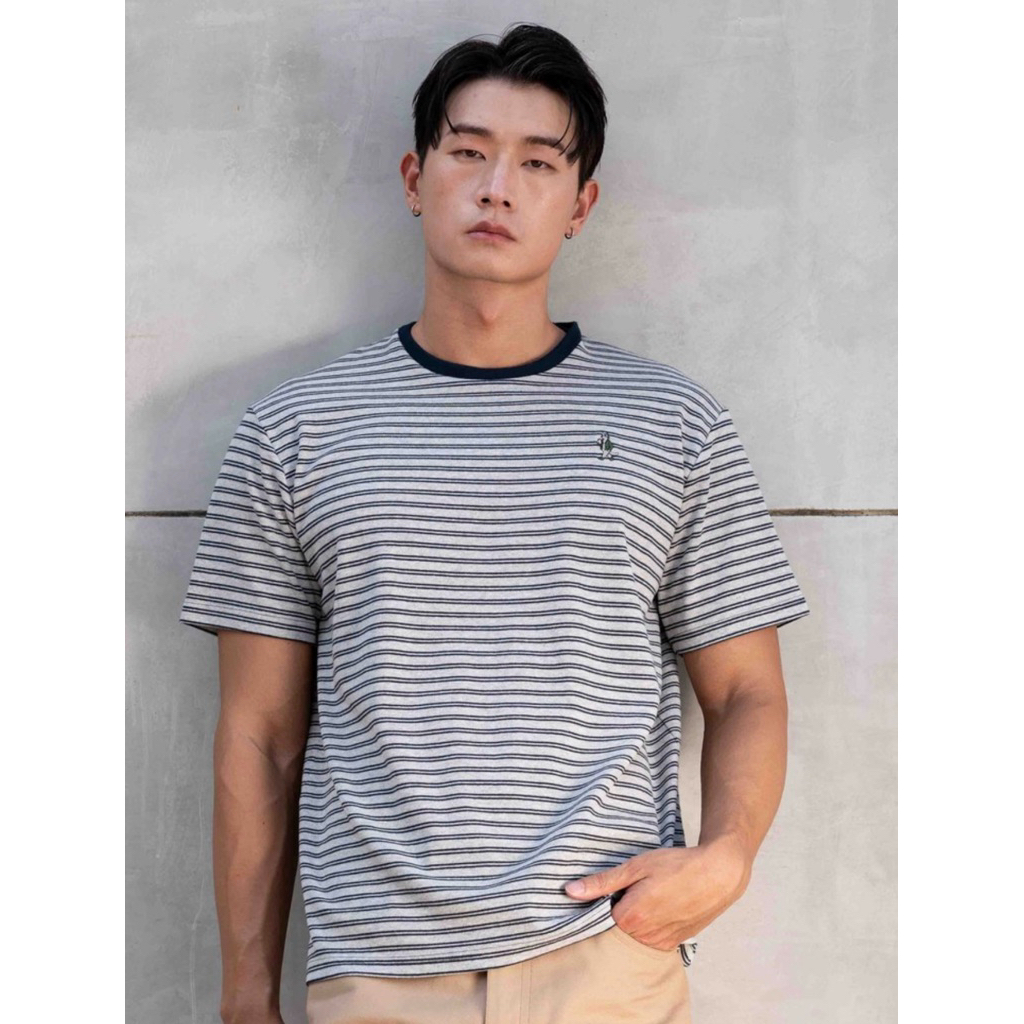 NOMAD GENT - Striped T-Shirt Navy เสื้อยืดลายทาง NOMAD GENT คอสีกรมท่า แขนสั้น เสื้อผู้ชายแฟชั่น