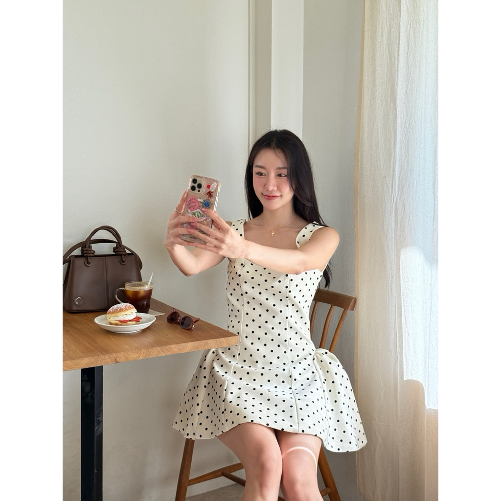 PICHABRAND : NEW STARRY DOTS MINIDRESS ชุดเดรส เดรสสั้น