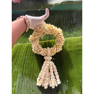 พวงมาลัยมะลิหอมแบบเกลียวชายมะลิสีขาวล้วน สินค้าพร้อมจัดส่งด่วน