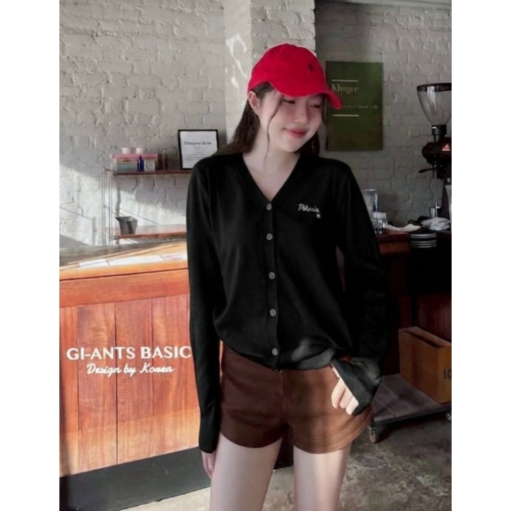 ! เสื้อคาร์ดิแกนแขนยาว ดีเทลปักลายคลาสสิคพร้อมติดอะไหล่สุดพรีเมียม🧥🌟