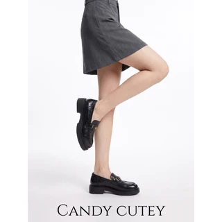 CandyCutey รองเท้าโลฟเฟอร์สไตล์อังกฤษผู้หญิง พื้นนุ่มเบาใส่สบาย โลโก้โลหะดีเทลพิเศษ สวมง่าย เข้ากับทุกชุด ทำงานประจำวัน
