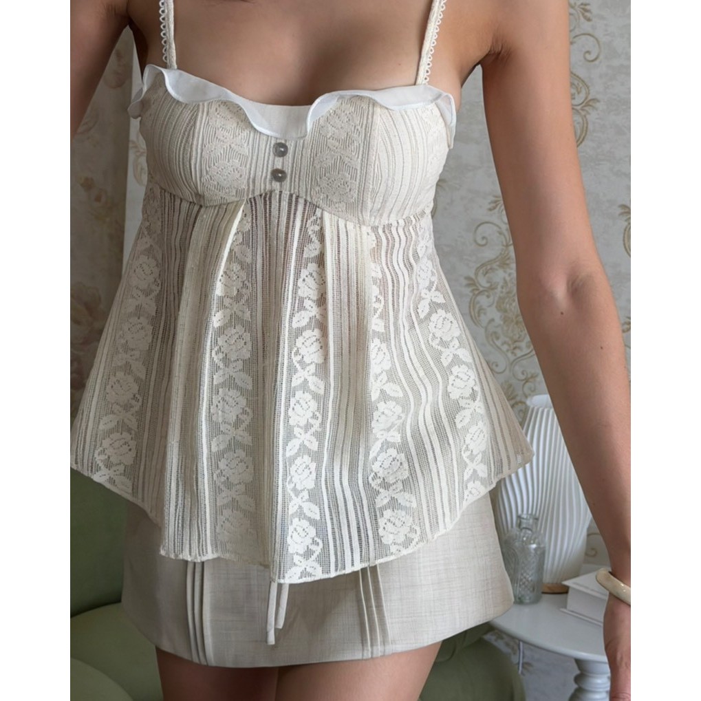 MESKMUSE Lumi lace top (ช่วงอกมีฟองน้ำให้)