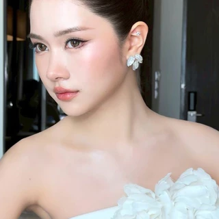 Glitzlens คอนแทคเลนส์รายเดือน (1 Month) วัสดุ Hydrogel Ultraslim รุ่น มี Butterfly 2 สี