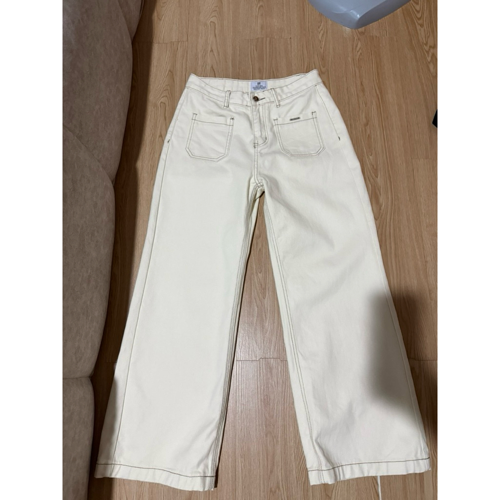 ส่งต่อ chuuchop รุ่นAndy pocket jeans ไซซ์L เอว30 ลองแล้วใส่ไม่ได้