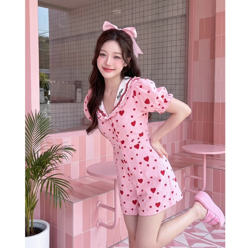 (มี3XL) Maria Diamond สีชมพู Hua Jai Jumpsuit จั๊มสูทขาสั้นผ้าลูกฟูกพิมพ์ลาย กระดุมหน้า ปกงานปัก แขนสั้น มีซับใน