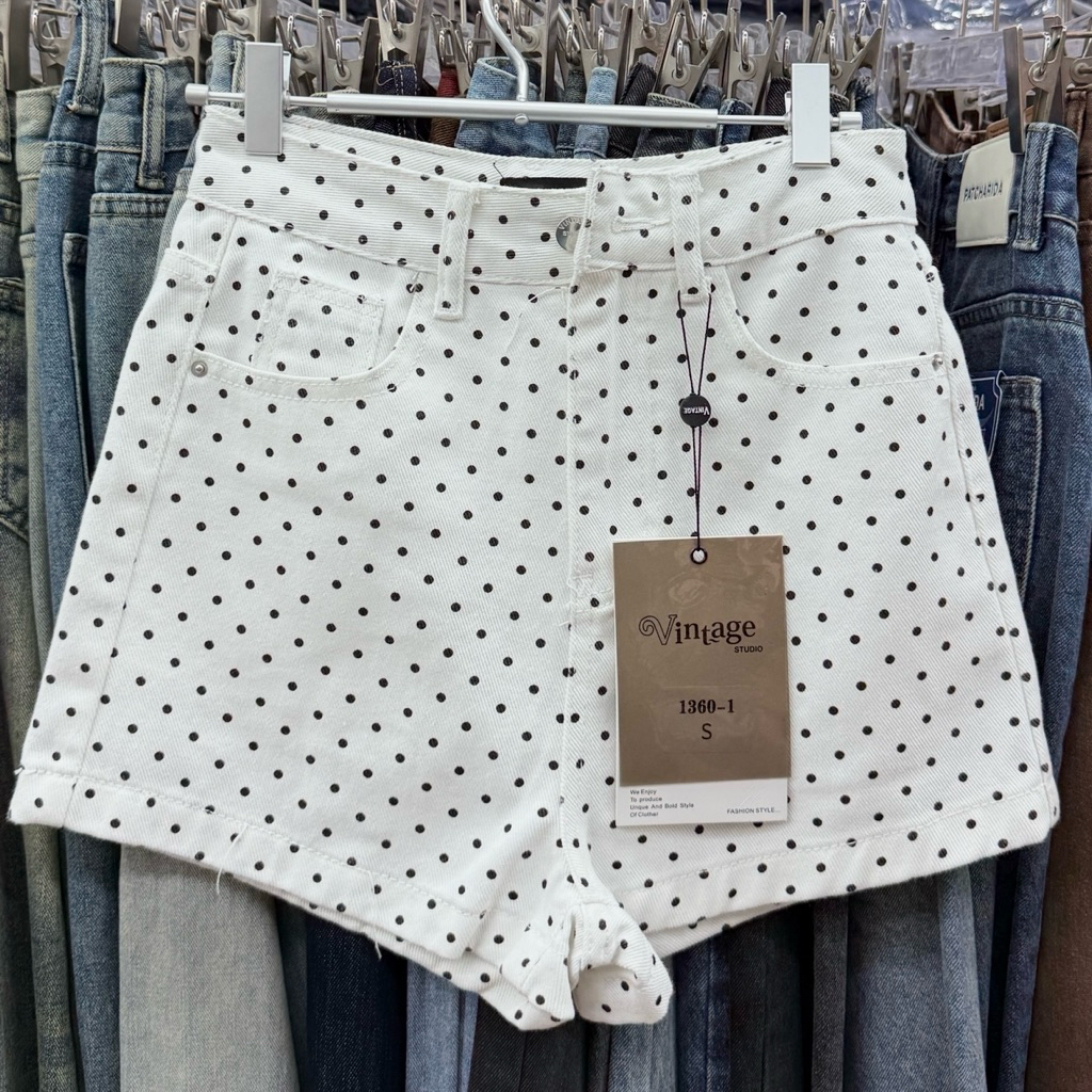 ป้าย vintage (1306-1) กางเกงขาสั้น ผ้ายีนส์ไม่ยืด ลายโพกาดอท รวมสี งานกระแส(S-XL)ทรงสวย ยาว 14 นิ้ว(1360-1)