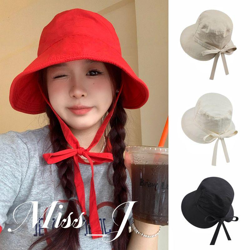 Miss_J พร้อมส่งจากกทม🎀หมวกปีกกว้างสไตล์เกาหลี ผูกโบว์ ช่วยให้ดูผอมเพรียว มีสายรัด