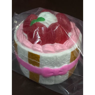 สกุชชี่เค้กหน้าสตอเบอรี่🍓น่ารักมาก (พร้อมส่งในไทย)