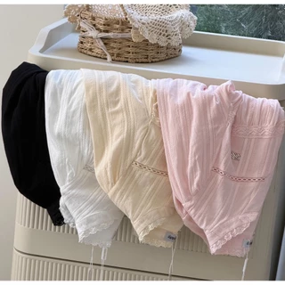 SISSY : เสื้อคอปีนวีแขนยาว (XS-XXL) ผ้าลินินฉลุแต่งลูกไม้ ทรงปล่อยหวานละมุน สวมใส่สบาย ระบายอากาศได้ดี