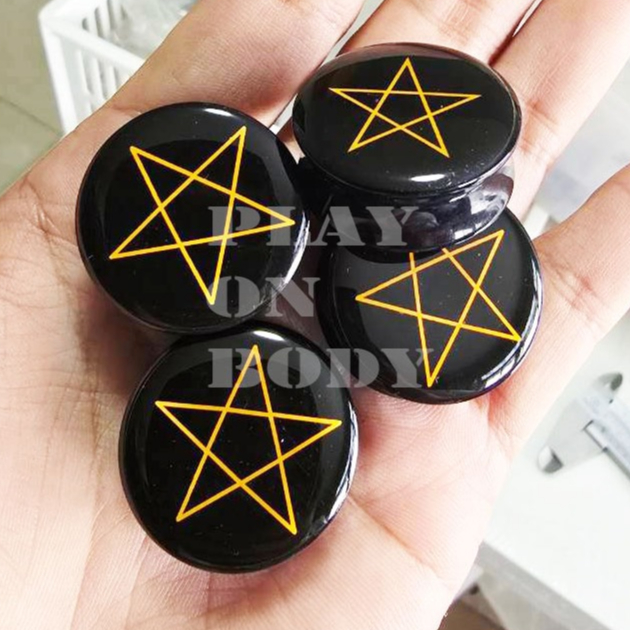 จิวหู จิวระเบิดหู จิวหูแบบยัด จิวดาว จิวตาไก่ จิวหน้าตัน จิวหูลายตาราง แท่งขยายหู จิวอะคริลิค จิววินเทจ จิวหูลายแฟชั่น