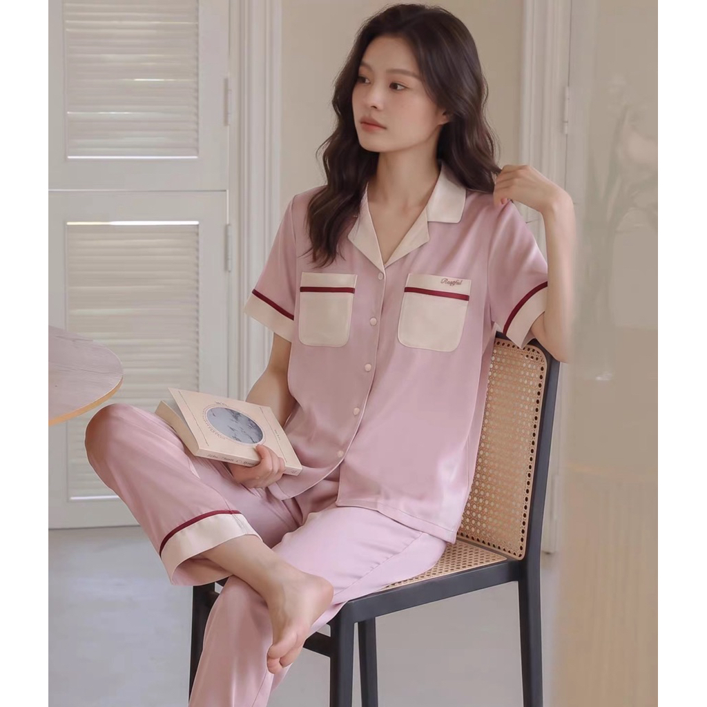 ชุดนอนผ้า Silk Satin พรีเมี่ยม (Diane Sally)
