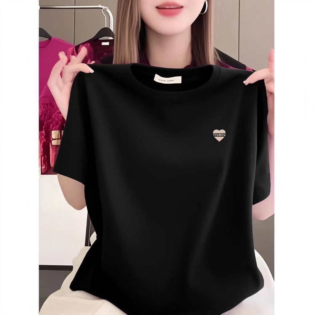 เสื้อยืดแขนสั้นสีพื้นสำหรับผู้หญิง ดีไซน์หรูหรา ทันสมัย ​​และดูดีมีระดับ สไตล์ใหม่สำหรับฤดูร้อน ลายหัวใจ ดูอ่อนเยาว์ เหม