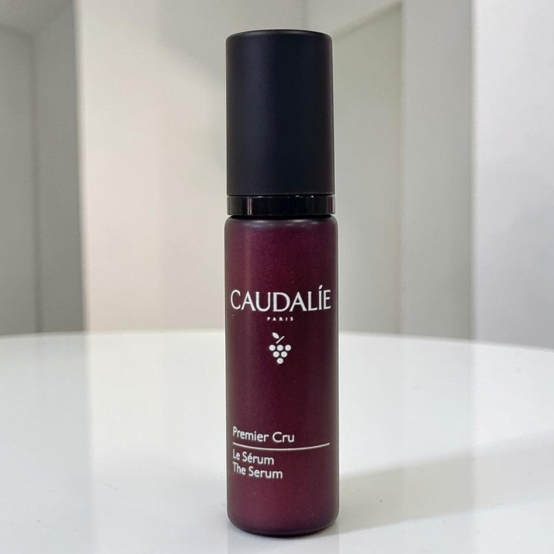 เซรั่มบำรุงผิวหน้า Premier Cru The Serum สินค้าขนาดทดลอง