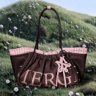‼️พร้อมส่ง🚀มีส่งด่วน✨️รุ่นใหม่ MERGE A DAY BAG Limited💥ของแท้จากแบรนด์💯🔥โค้ดลด20%-30%