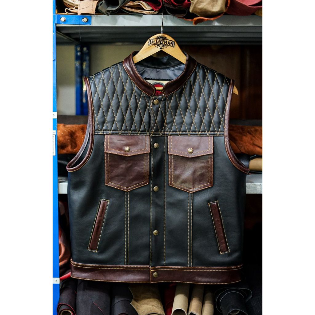 เสื้อกั๊กหนังแท้ รุ่น Oldman vest 102 Century style แบรนด์Oldman100% หนังวัว (สินค้าพรีออเดอร์)