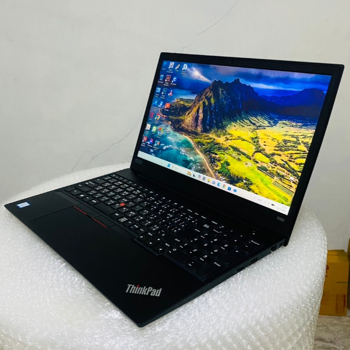 โน๊ตบุ๊คมือสอง Notebook Lenovo ThinkPad E590 i3gen8(RAM:8GB/SSD:128GB)ขนาด15.6" คีย์บอร์ดตัวเลขแยก