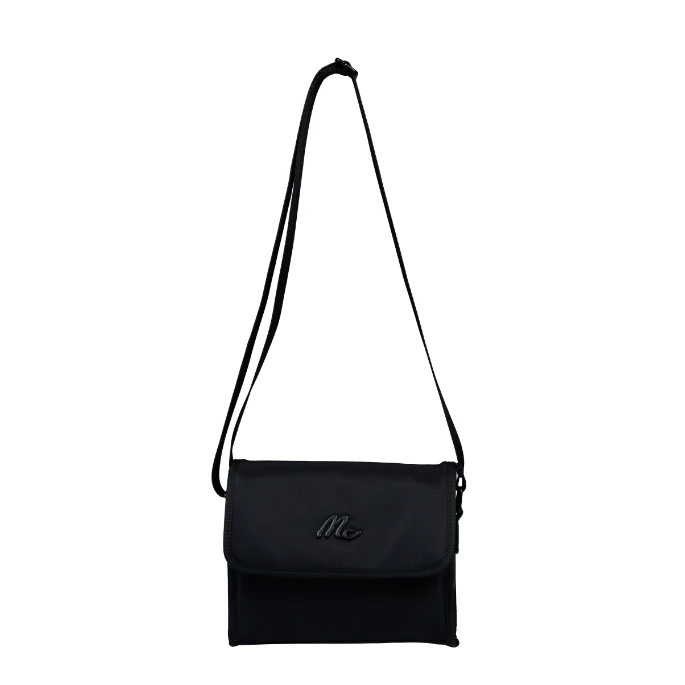 Mc JEANS (แม็คยีนส์) กระเป๋าสะพายข้าง Unisex กระเป๋าผ้าไนล่อน Crossbody Bag มีให้เลือก 2 สี M02Z147