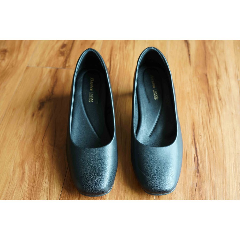 รองเท้าคัทชูส้นสูง Bata